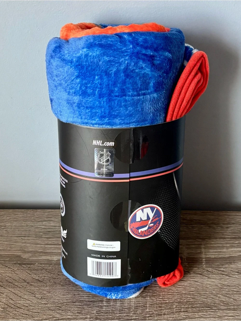 New York NY Islanders Hockey Plush Throw Fleece Blanket NEW 60x72 blue orange